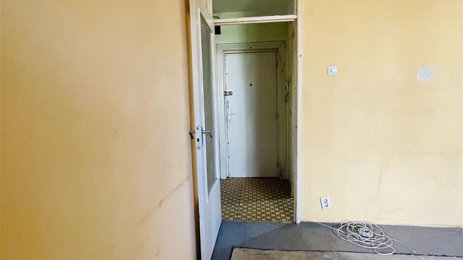 Apartament cu 1 camera decomandat zona Rogerius - Poză 3