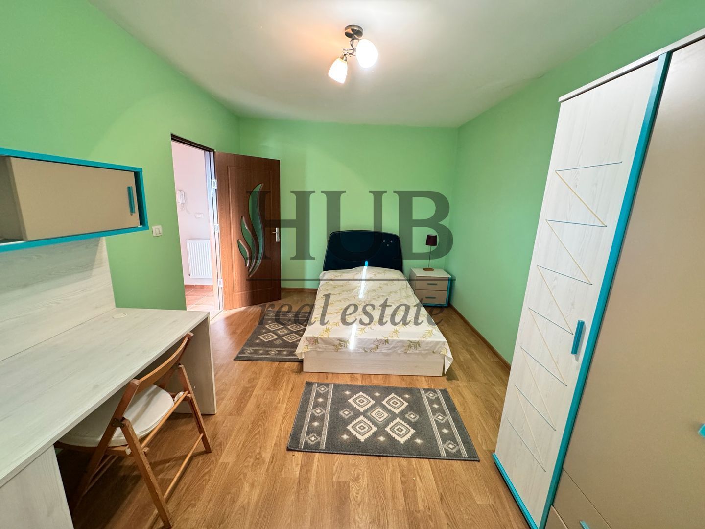 apartament cu 2 camere de inchiriat-zona centrala-Str 9 Mai - Poză 2