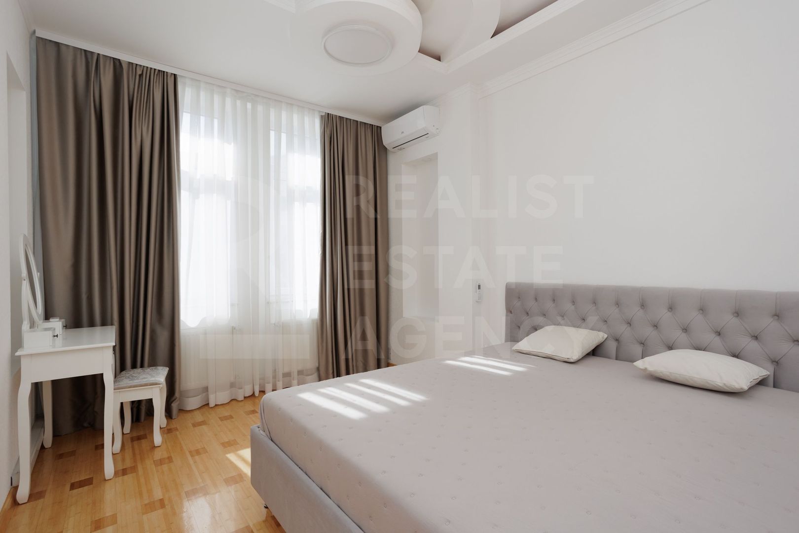Chirie , apartament 3 camere, 120 mp, str. 31 August 1989, Centru - Poză 12