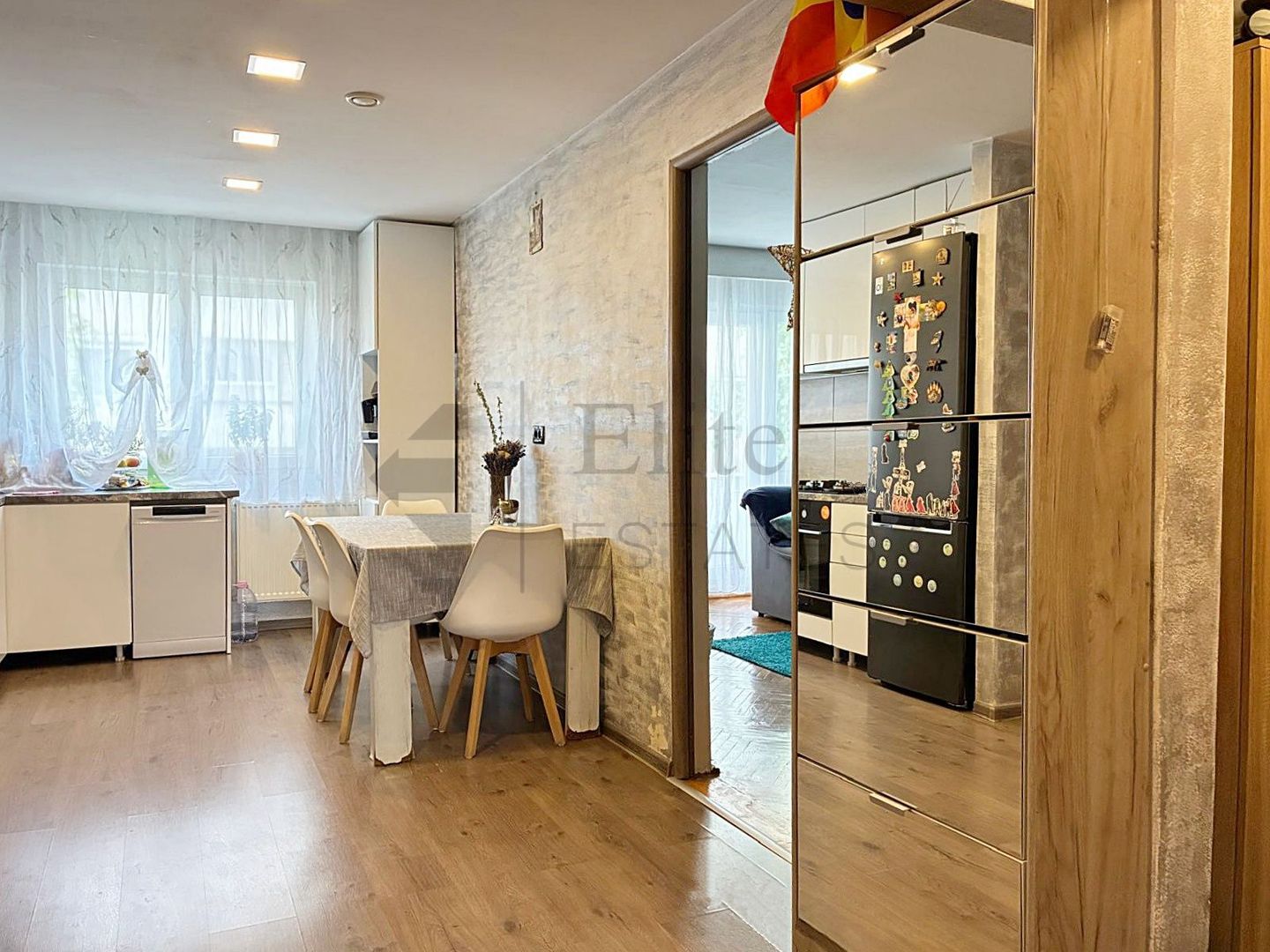 Apartament 3 camere renovat in Rogerius, Oradea | Str. Transilvaniei - Poză 14