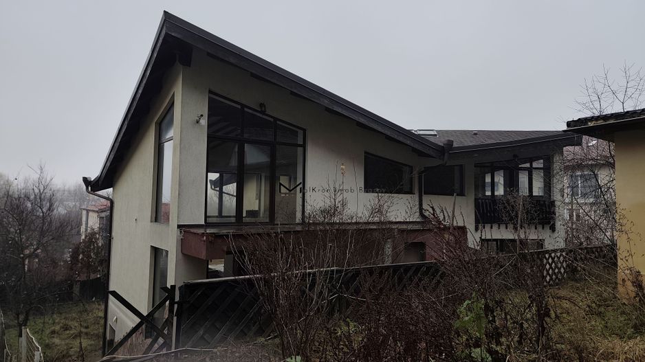 Proprietate amplă cu două case și teren generos, Brașov – str. Cariere - Poză 18