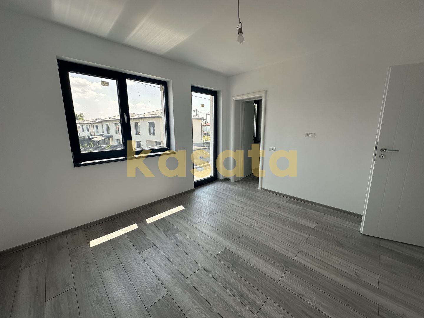 🏡 Casă P+1 de vânzare | 5 camere | Toate utilitățile - Poză 13