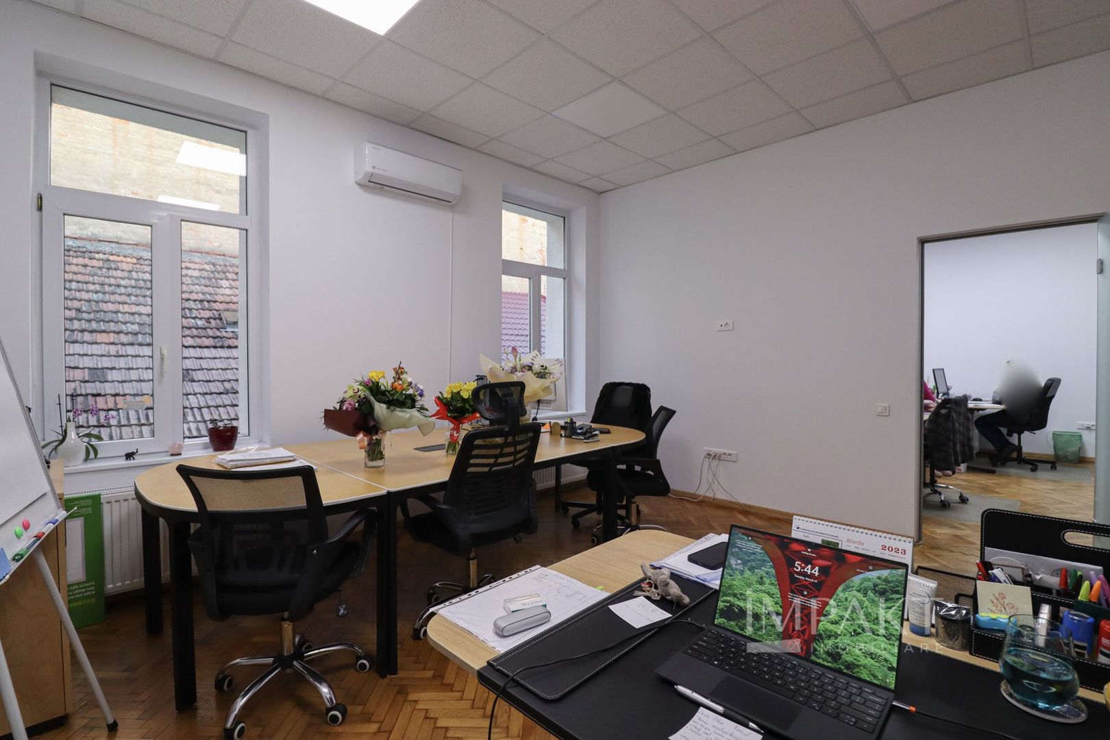 Apartament amenajat si utilizat ca si spatiu de birou aproape de Tribunal! - Poză 6