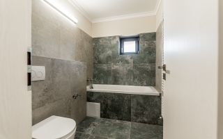 Apartament ultracentral cu 4 camere renovat recent Comision 0 - Poză 10