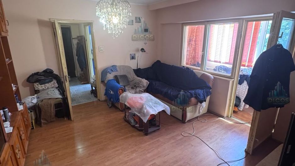 Apartament 3 camere de vânzare – Zona Centrală - Poză 8