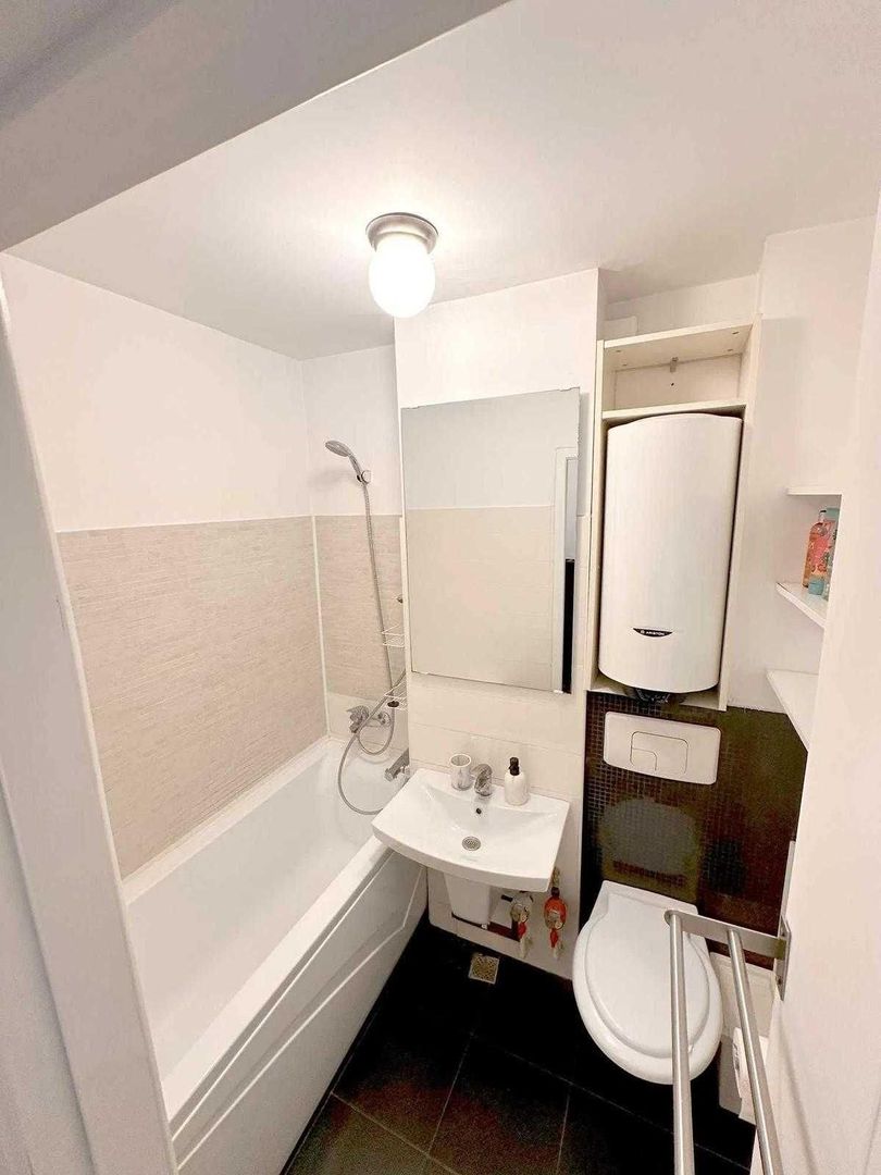 Apartament 2 camere renovat recent vis a vis de Mega Mall - Poză 4
