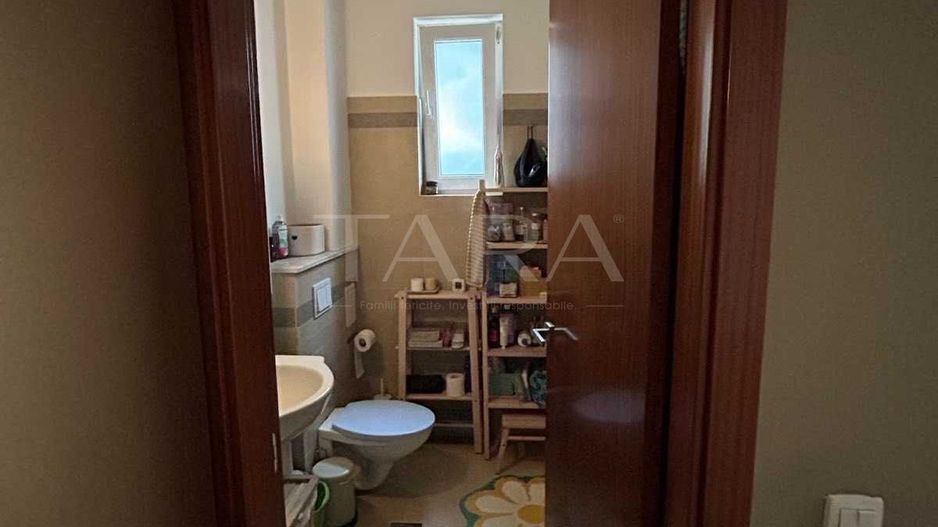 Apartament cu 2 camere, demisol înalt, cu balcon și parcare. - Poză 7