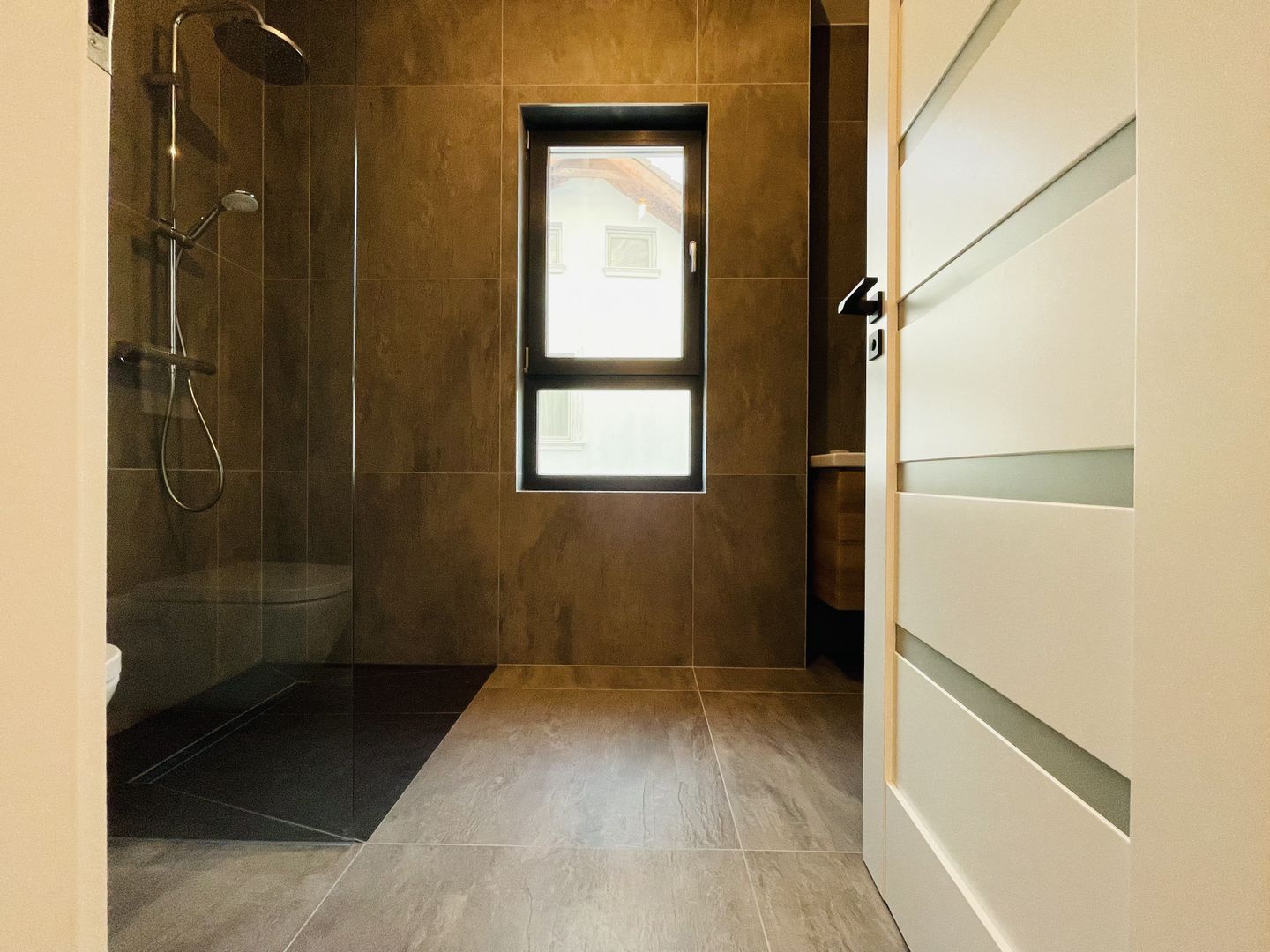 Duplex Ultramodern, impecabil executat | 4 dormitoare & 2 terase - Poză 43