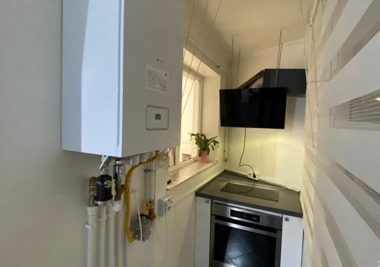 Inchiriez apartament 2 camere decomandat - Poză 3