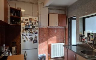 URGENT!, Dacia-Eminescu, apartament in vila, LUMINOS, NEGOCIABIL - Poză 11