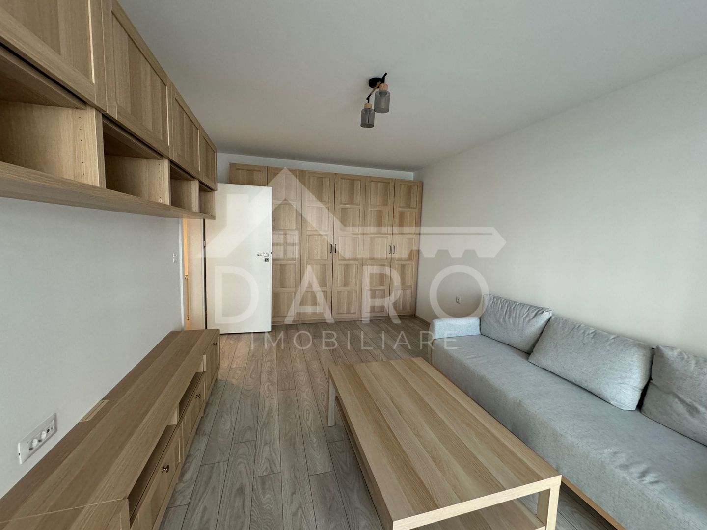 Inchiriere apartament cartier Maurer - Poză 1