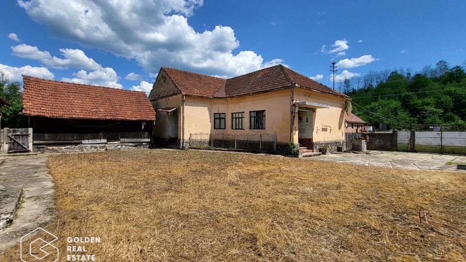 Casa  cu 3 corpuri de cladire, sat Lalasint - Poză 2