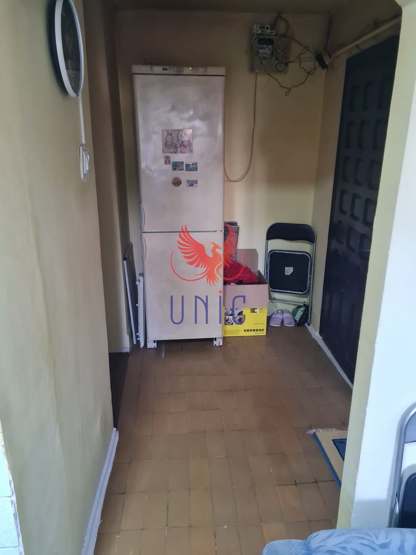 Apartament 3 camere decomandat parter, 1 Mai - Poză 2