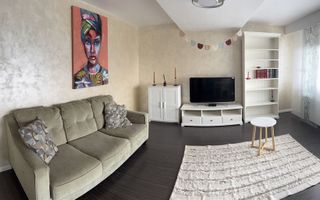 Apartament 3 camere zona Lunei - Poză 2