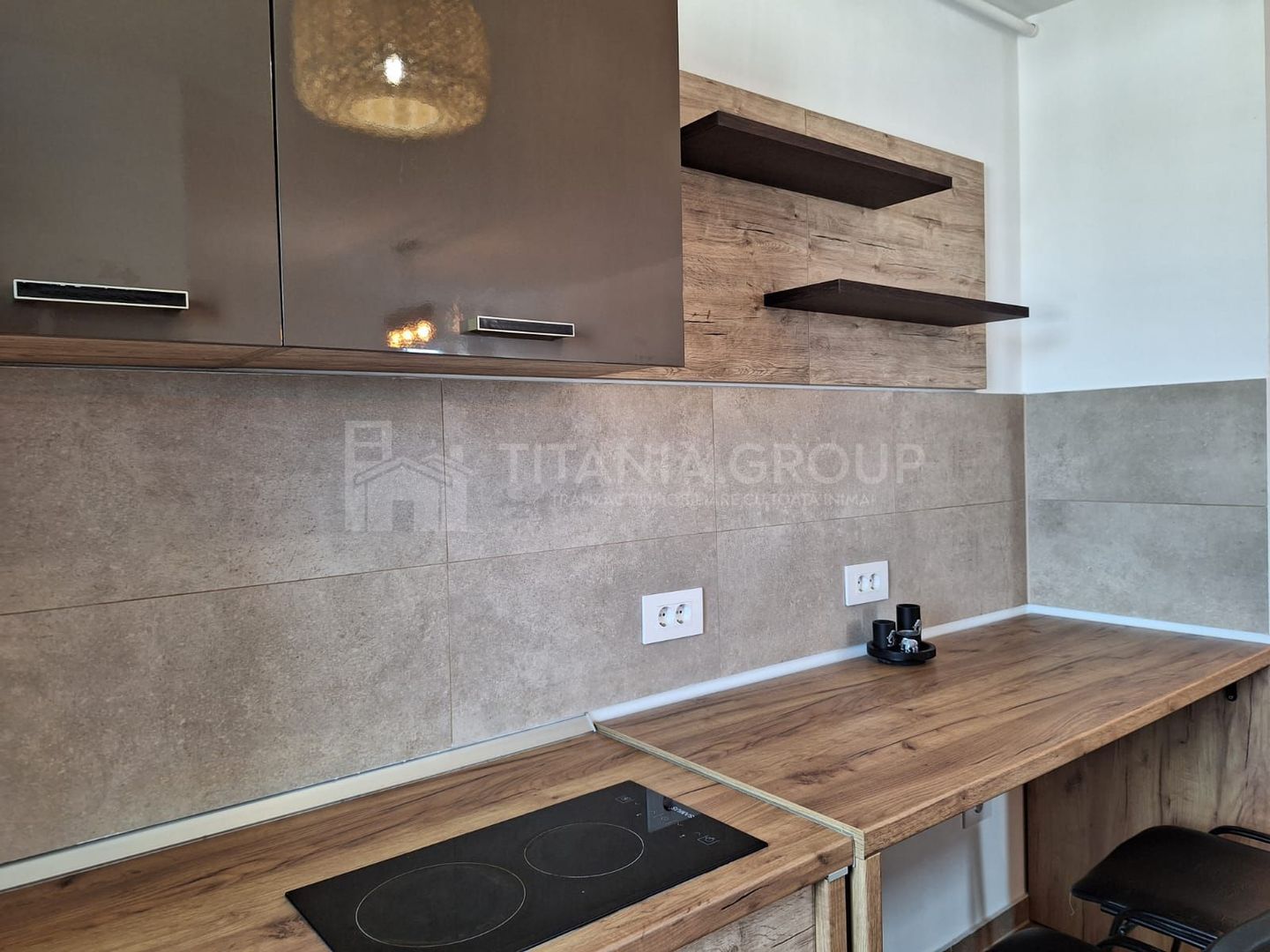 Apartament modern, cu loc de parcare si boxa - Kasper Coresi - Poză 10