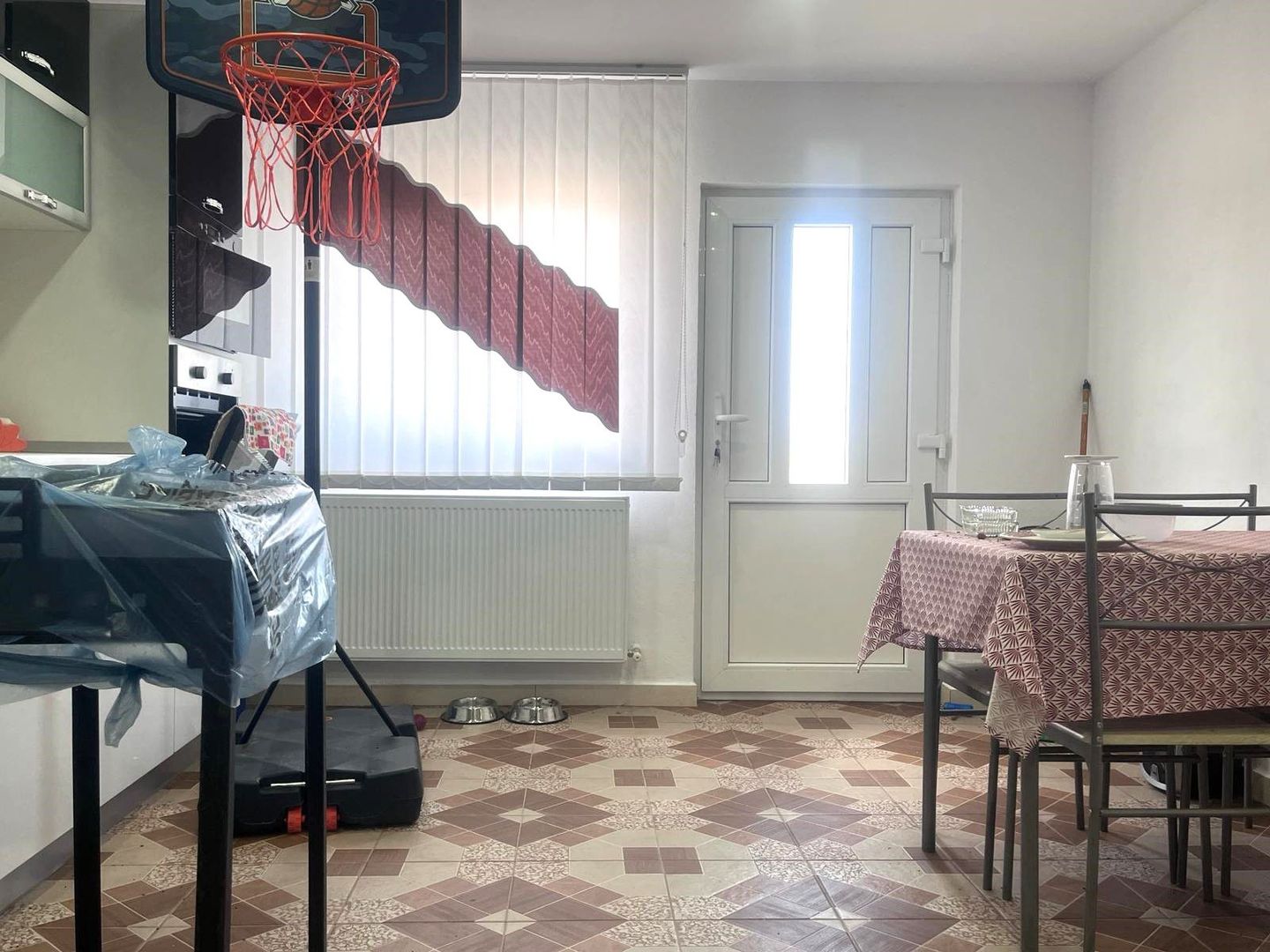 Priveliste frumoasa! Vanzare casa cu 3 camere in Sotanga! - Poză 14