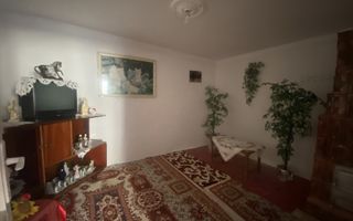 Murfatlar (COD 07)Casă bătrânească locuibilă cu teren de 300 mp - Poză 7