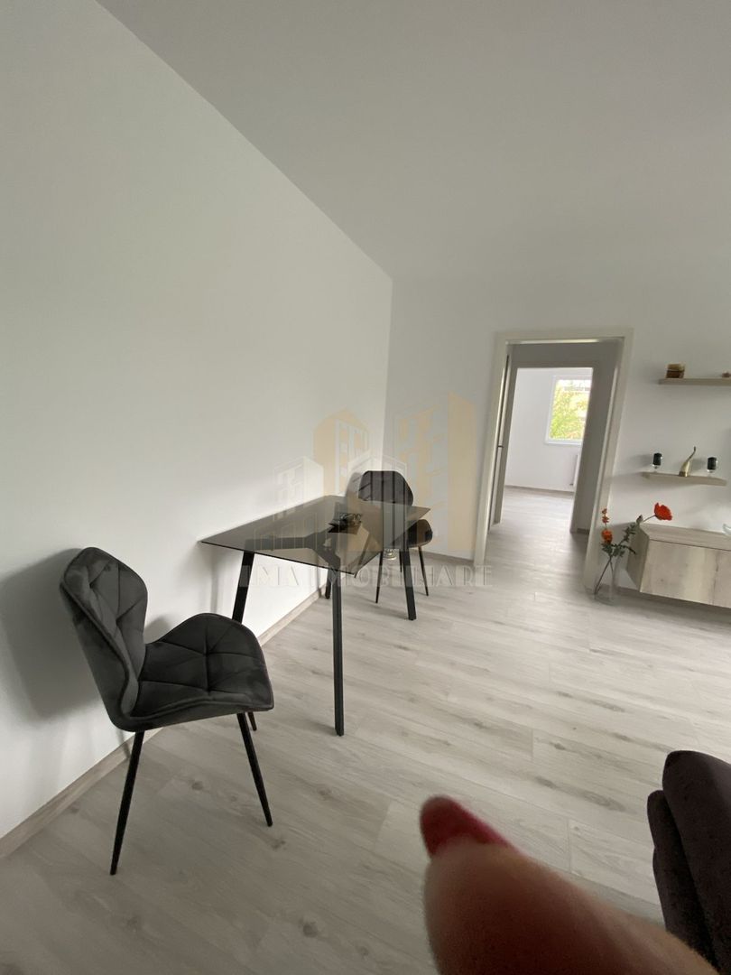 Apartament 2 camere renovat Astra Brasov - Poză 7