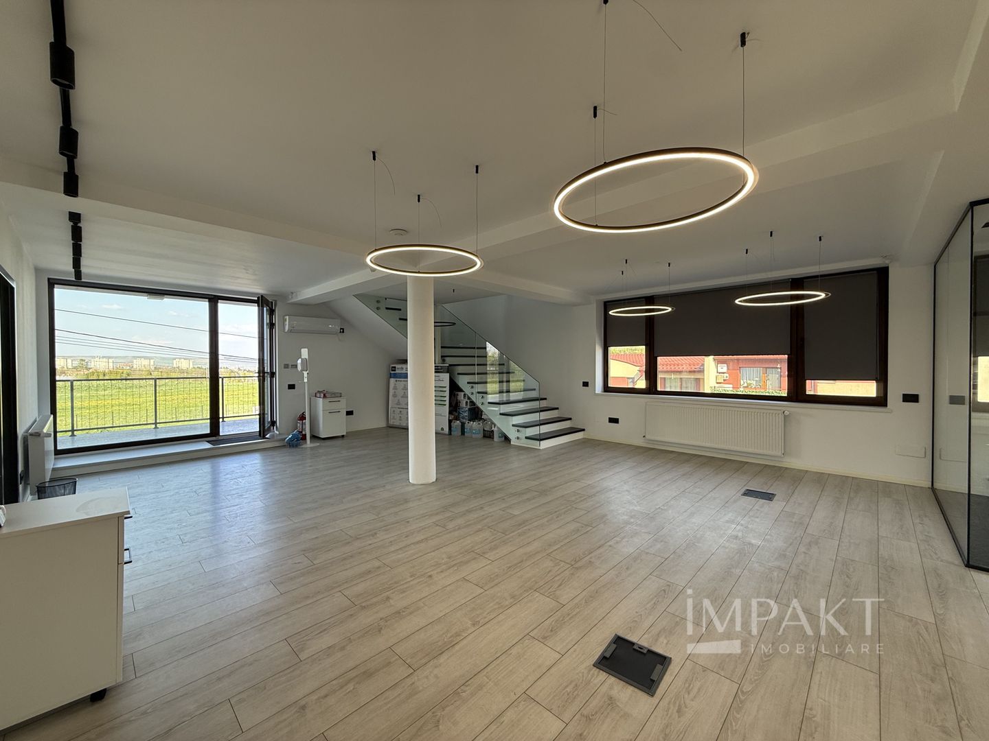 Spatiu de birouri dispus pe 2 niveluri , 225 m2 , Borhanci - Poză 15