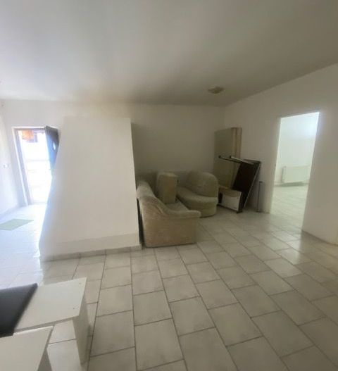 SPATIU COMERCIAL CU MULTIPLE DESTINATII CENTRAL - Poză 28