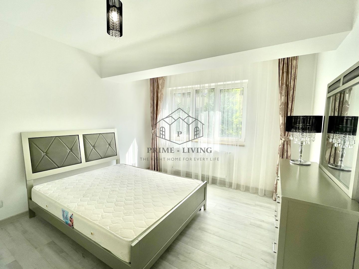 APARTAMENT SUPERB CU 4 DORMITOARE LA PARTER ÎN HERASTRAU - Poză 8