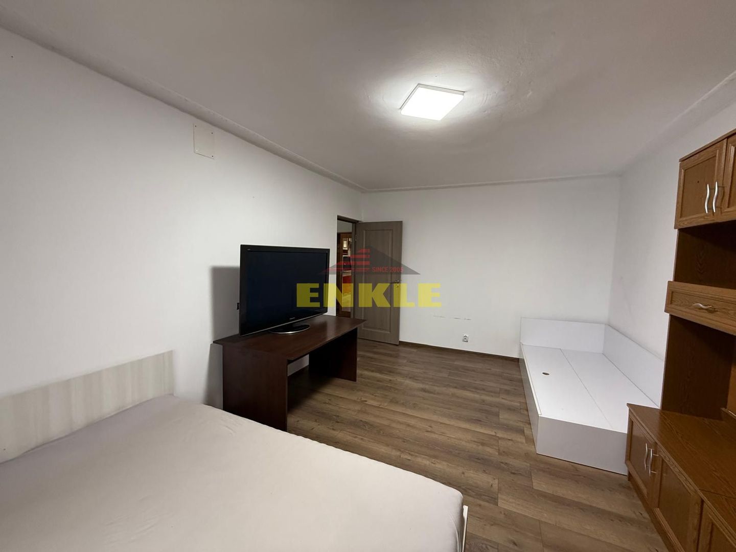 VÂNZARE APARTAMENT CU 2 CAMERE, ETAJ 2 – ZONA MALL - Poză 3