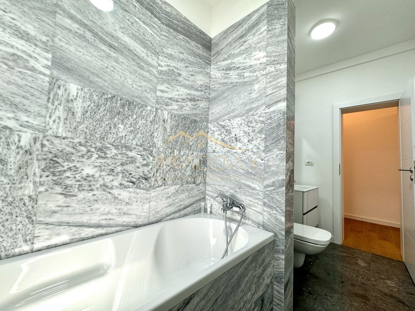 Apartament cu 3 camere *prima inchirere* // zona Herastrau - Poză 24