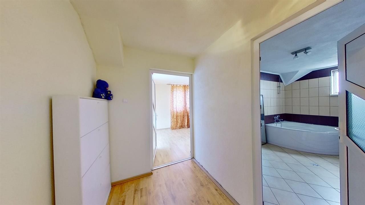 Camin primitor pe compozitie particulara, curte individuala - Poză 40