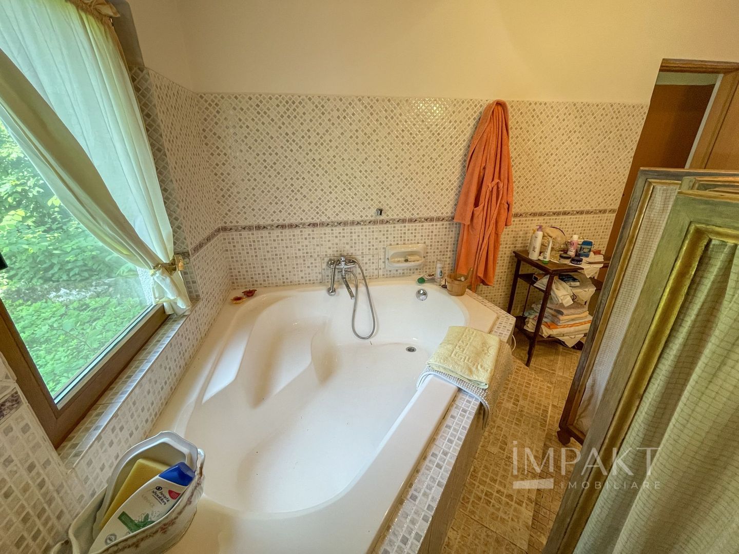 Vila superba 300mp + teren 1400mp & front la rau in Somesul Rece. - Poză 35