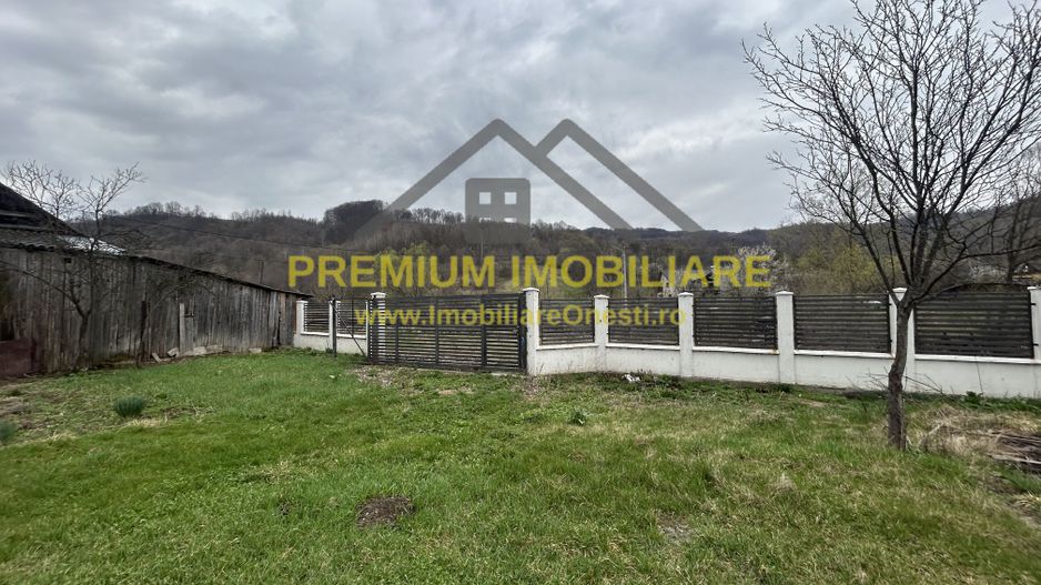 Casa de vanzare in Slanic Moldova . - Poză 14