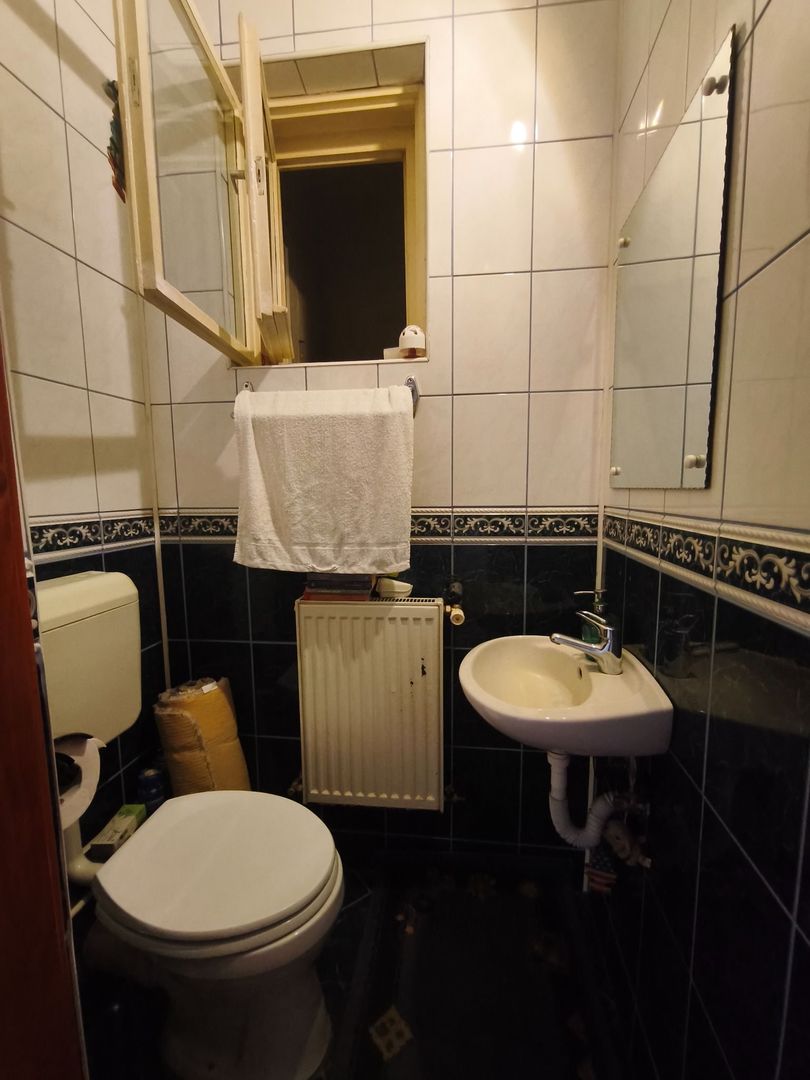 Apartament cu 3 camere, et1 , 90 mp la casă zona Centrala - Poză 8