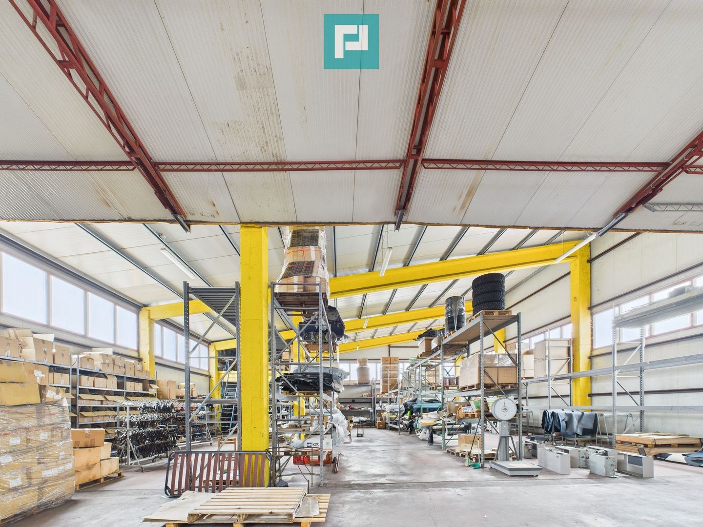 Hală de producție, cu birouri și teren, în Sebiș - Poză 69