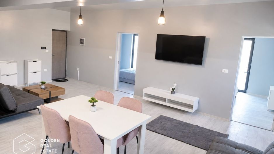 Apartament 3 camere, Via Carmina, mobilat si utilat complet, terasa 26 mp - Poză 3