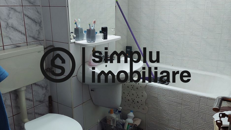 2 decomandate, parter, balcon, Sarari - 106 000 Euro - Poză 11