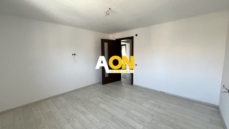 Casa individuala cu 4 camere, 2 bai, terasa, 800mp teren, Sp+P+1E - Poză 9