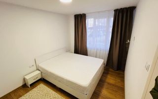 Apartament cu  2 camere de inchiriat-Str Libertati - Poză 8