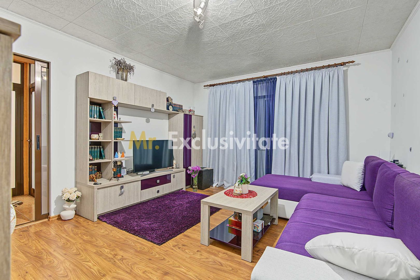 Apartament cu 2 camere de vânzare în Mioveni - Poză 2