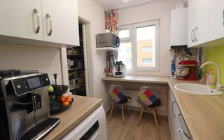 Apartament frumos cu 4 camere, etaj intermediar, cartier Manastur! - Poză 13