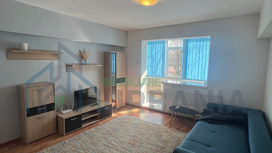 Ofer spre închiriere apartament Tătărași, la bulevard, utilat complet - Poză 2