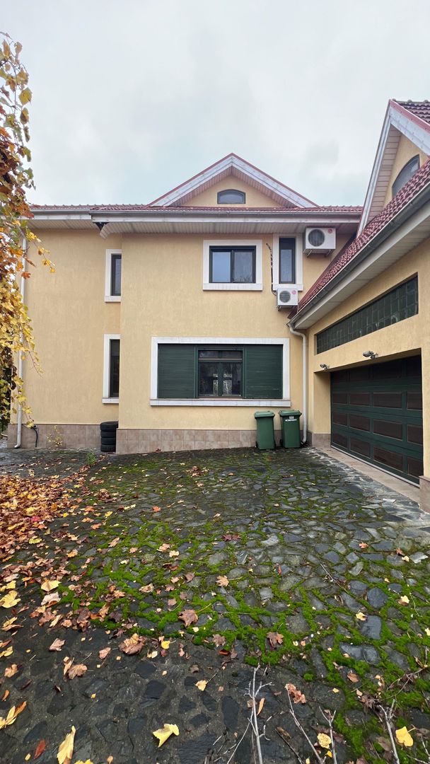 Vila cu teren 652 mp | Romatsa - Poză 2