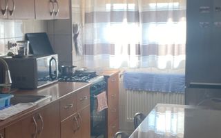 Inchiriere apartament 4 camere - Poză 3