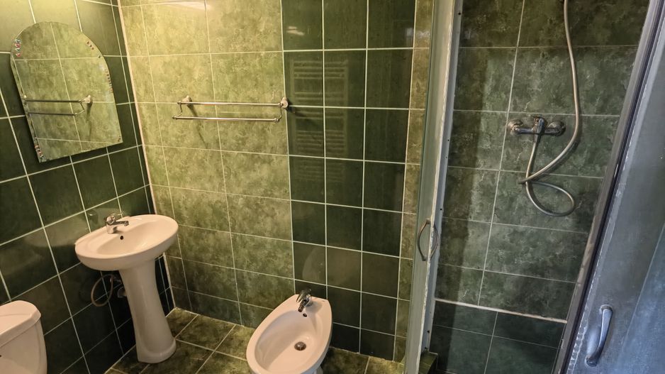 Imobil pretabil activitati diverse: clinica medicala/camin batrani/pensiune - Poză 44
