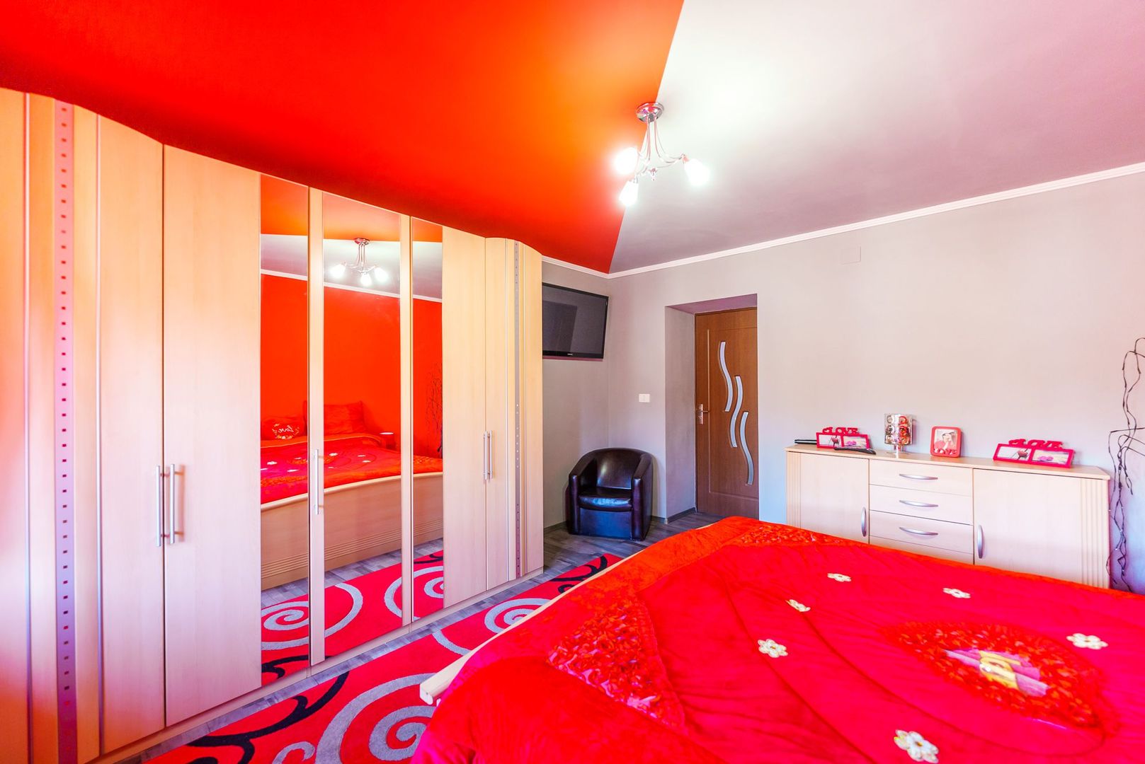 Casă spațioasă la sol în Macea - Poză 18