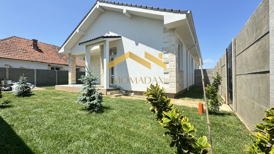 Bucovat-Duplex Parter-Curte Amenajata - Poză 1