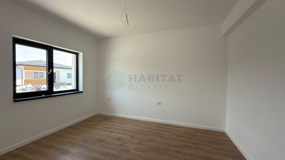 Casa 4 camere pe parter-Tunari | Teren 400 mp - Poză 15