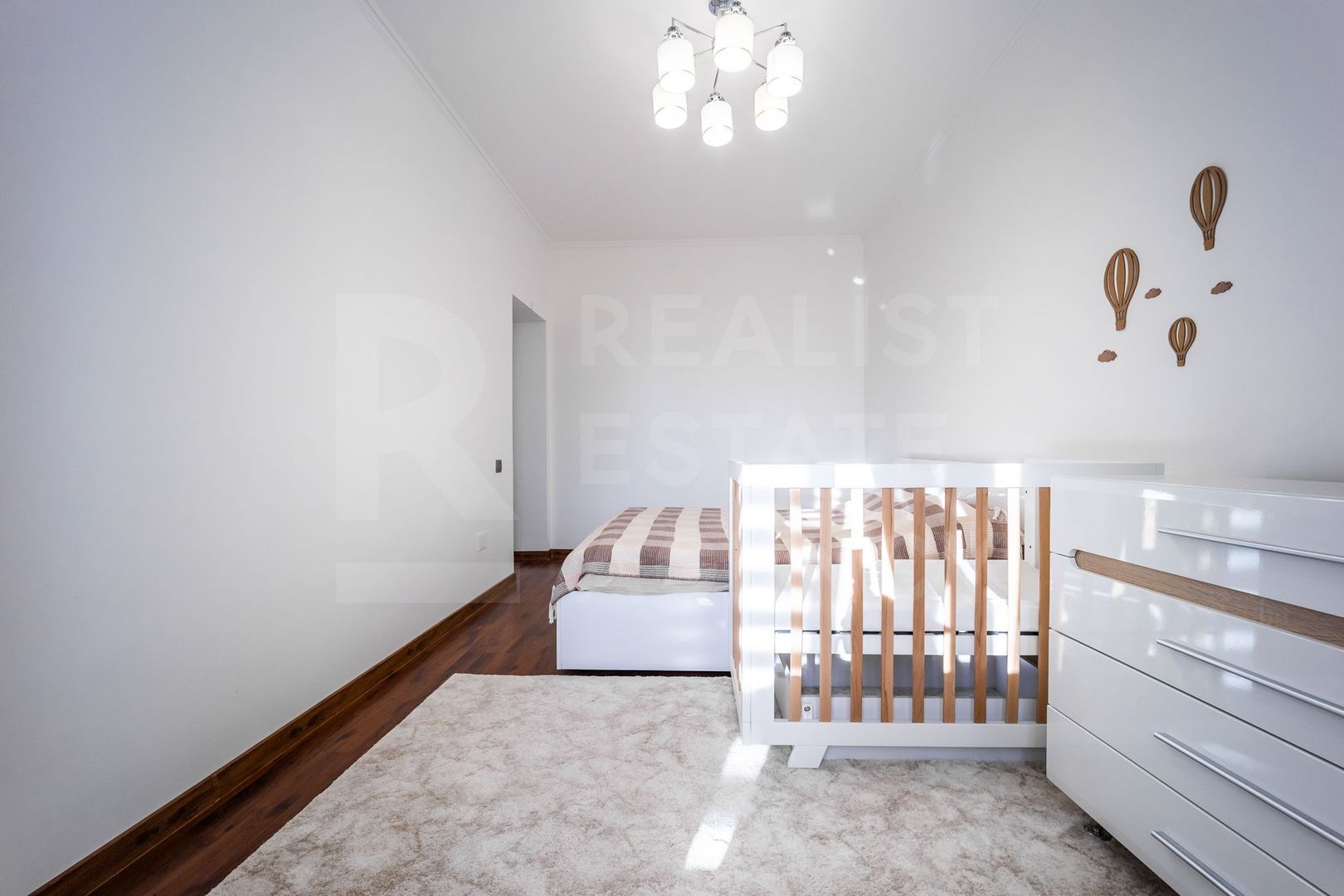 Vânzare, apartament 2 camere + living, str. Alecu Russo, Ciocana - Poză 8