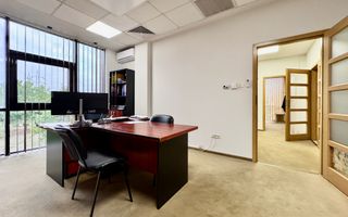 Spațiu pentru birouri langa Funshop Buziașului - Poză 3