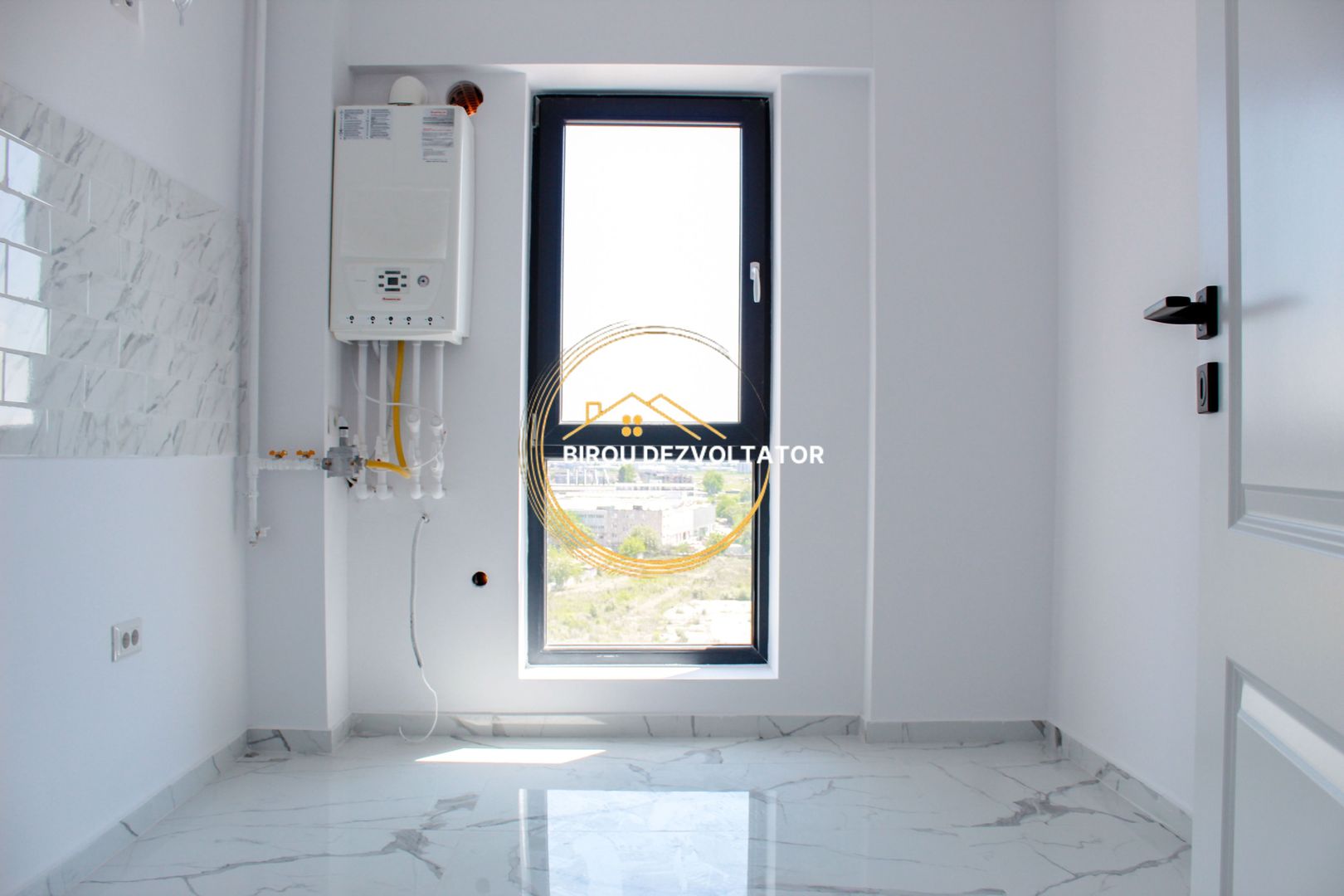 Premium decomandat zona verde metrou Teclu Pret promo titan pallady - Poză 3