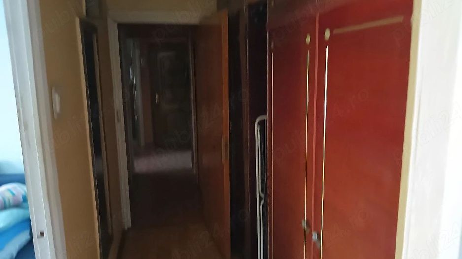 Apartament 3 camere de vanzare Gorjului - Poză 2