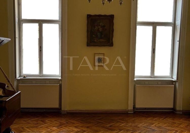 Apartament interbelic deosebit, ultracentral, Piața Mihai Viteazul. - Poză 3